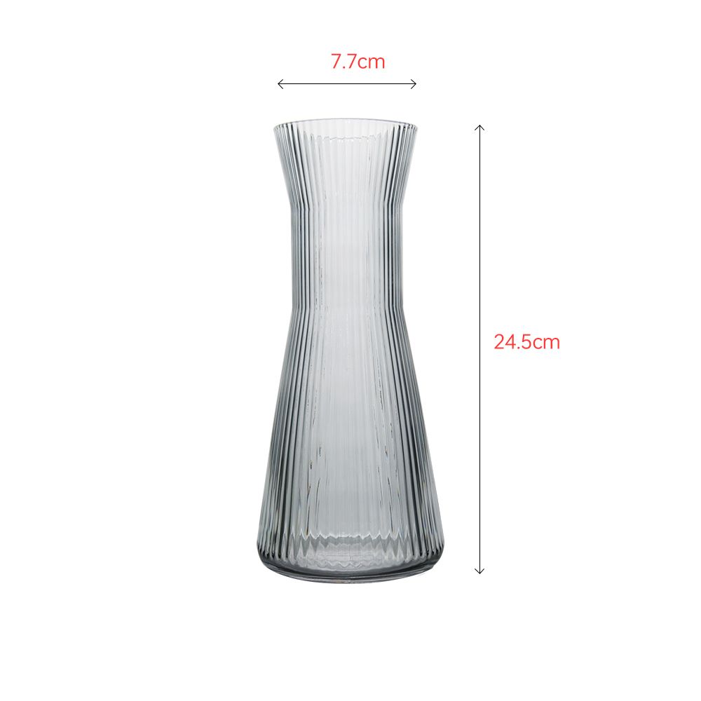 Water bottle with unique vertical texture design